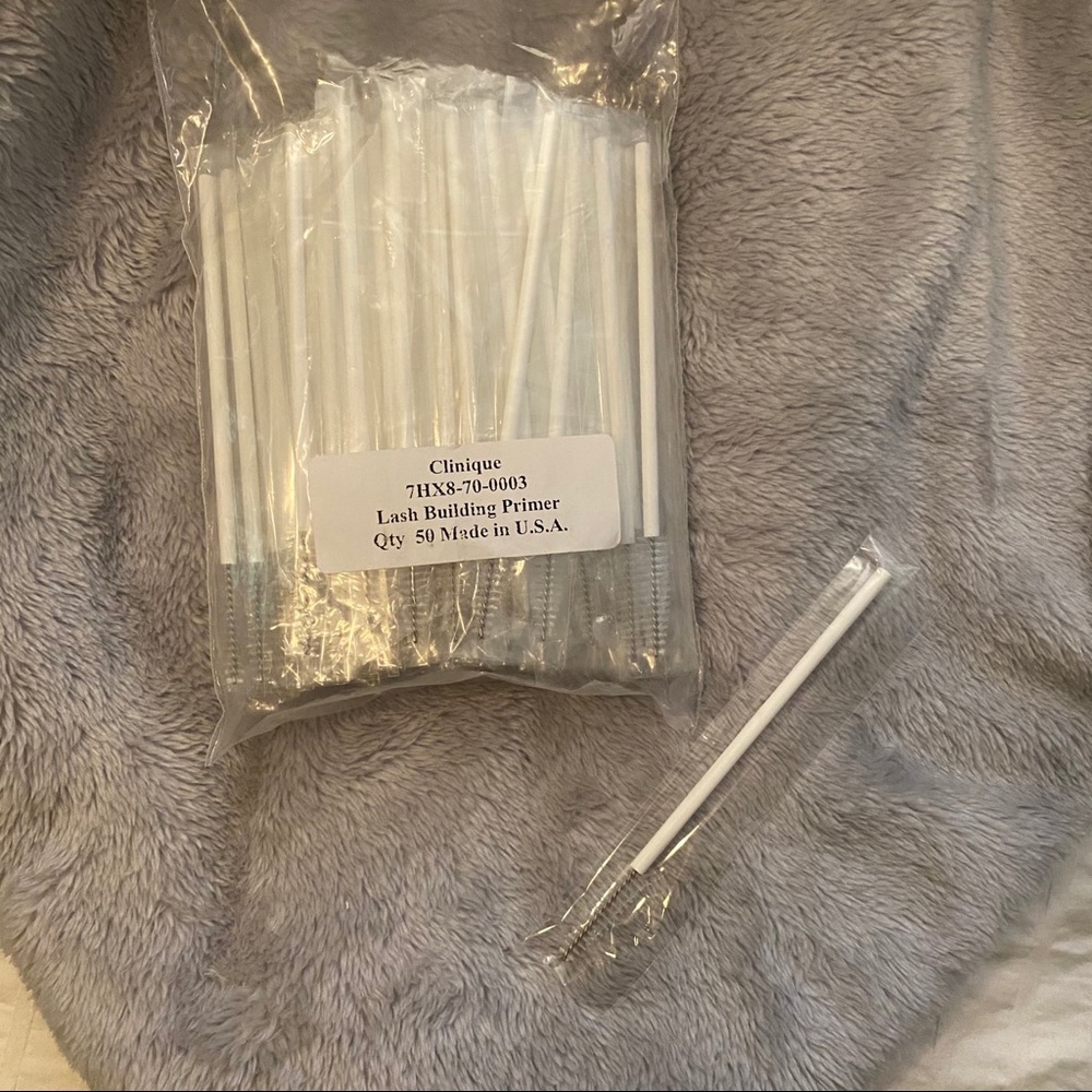 Clinique Lash Building Primer Mascara brushes 50